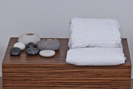 Bath towel 100% cotton 1m x 1.55m
